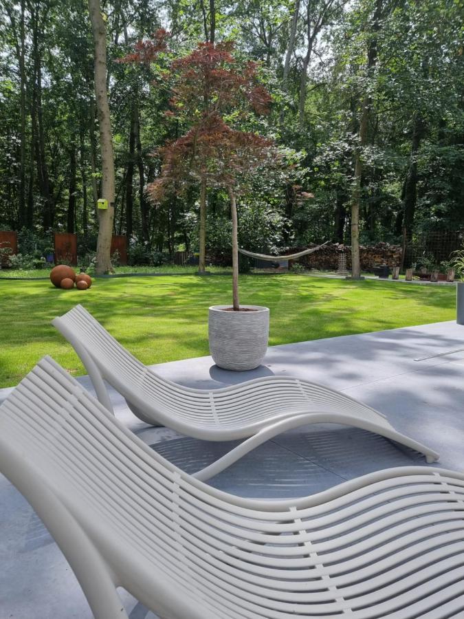 Table Et Particuliere Bed & Breakfast