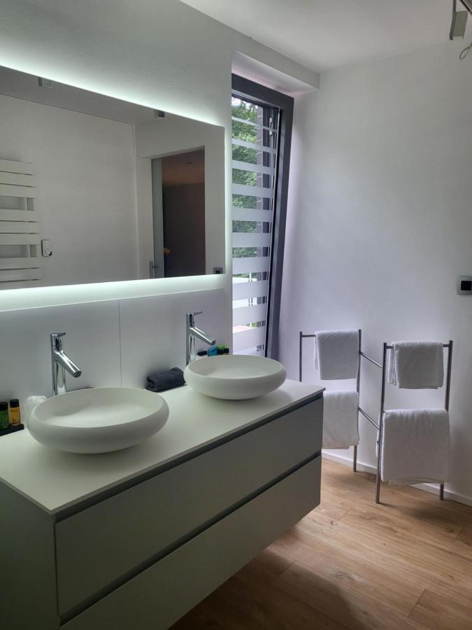 Table Et Particuliere