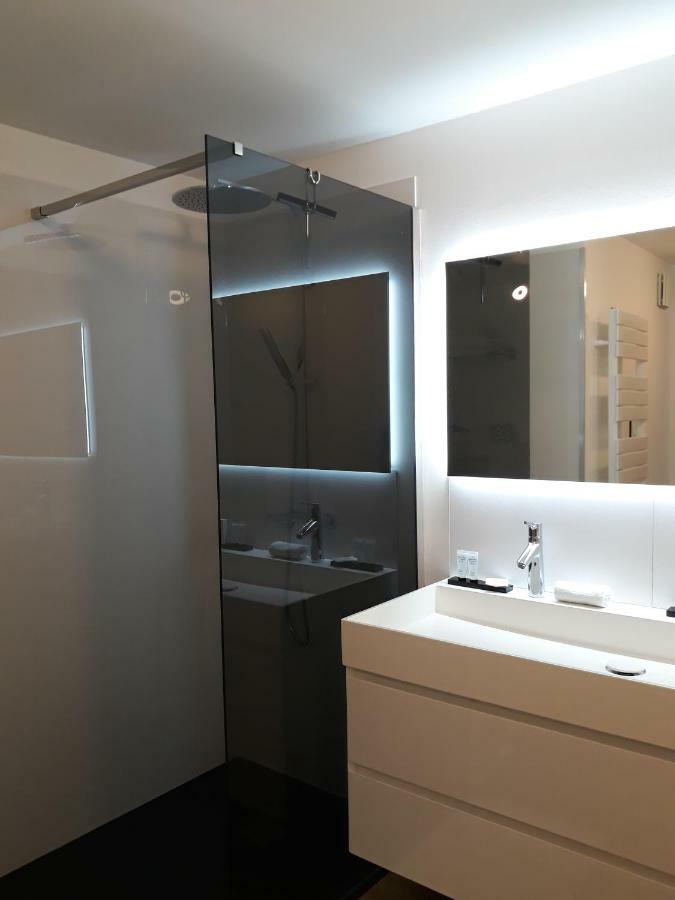 Table Et Particuliere Bed & Breakfast 2*